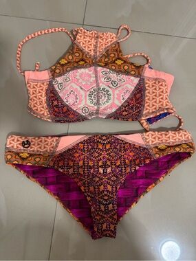 MAAJI Halter reversible Bikini